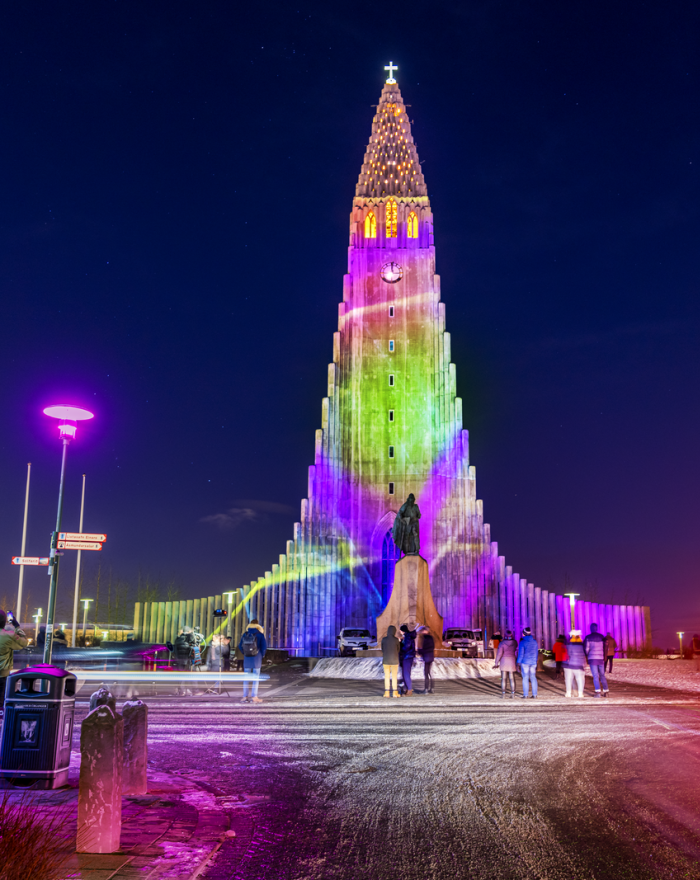 Hallgrímskirkja á Vetrarnótt - Verkið Ofbirta
