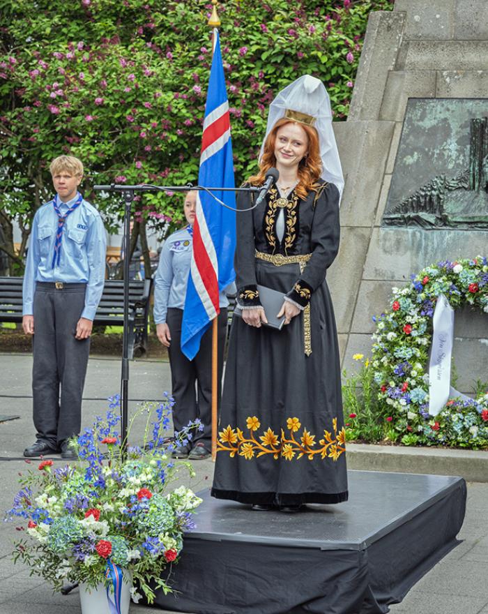 Fjallkonan 2026, Elín Hall