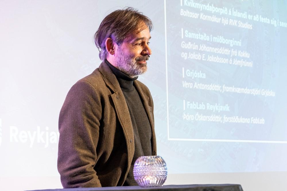 Baltasar Kormákur með kynningu á fundi um Athafnaborgina 2023.
