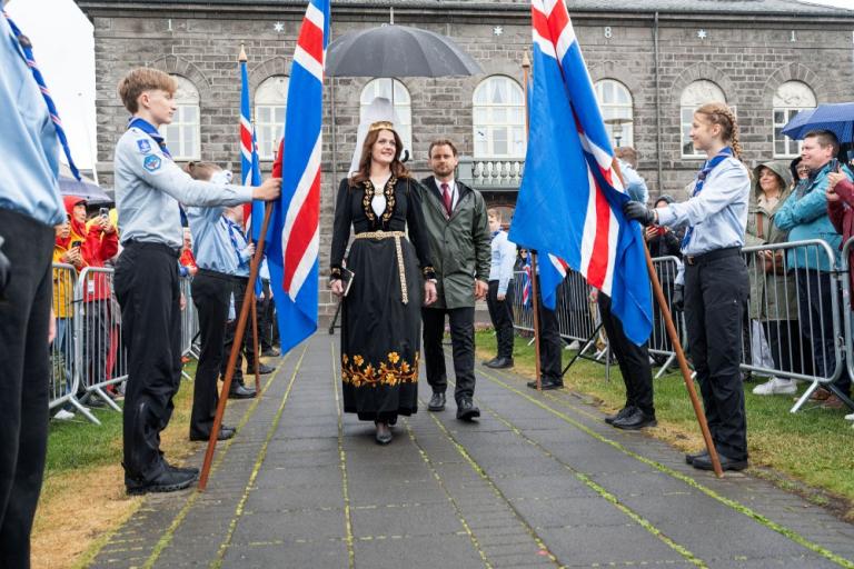Katrín Halldóra Sigurðardóttir, leikkona, er fjallkonan í ár.