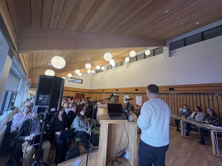 Photo from the Gerðuberg symposium on the Starling vocabulary method.