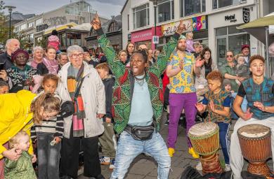 A vibrant culture night